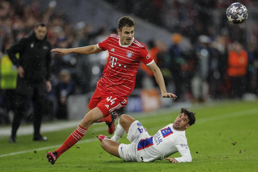 El conjunto alemán supo controlar a los parisinos El conjunto alemán supo controlar a los parisinos