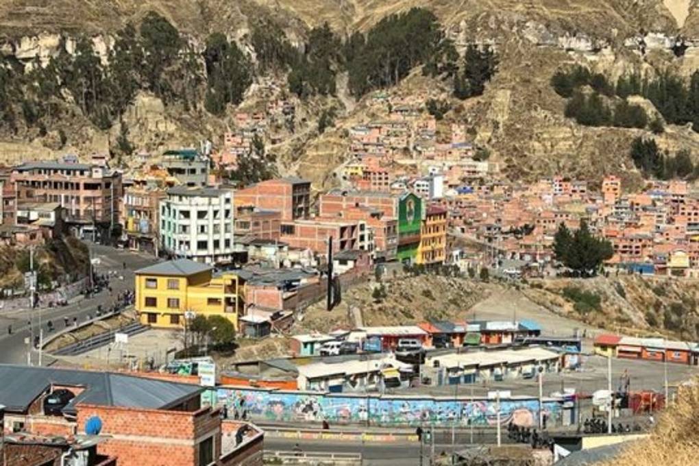 Denuncian 'toma' de la terminal Minasa en medio del conflicto cocalero y piden resguardo policial Denuncian 'toma' de la terminal Minasa en medio del conflicto cocalero y piden resguardo policial