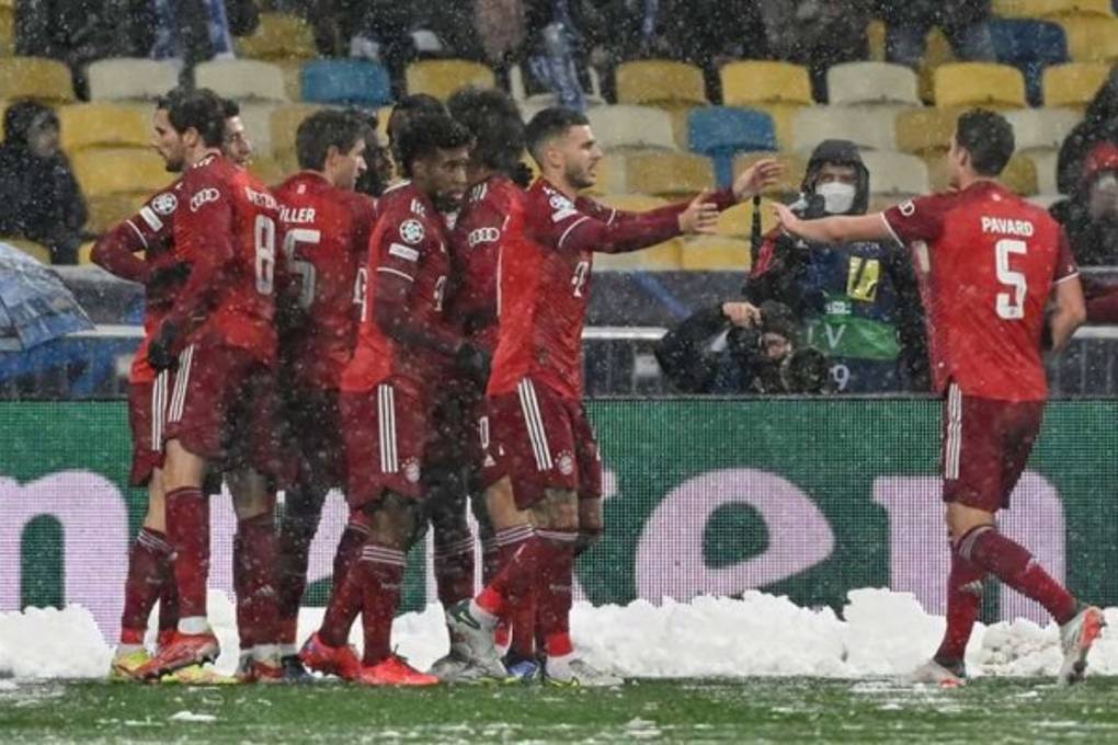 Bayern Múnich gana 2-1 en Kiev y mantiene el pleno de victorias en Champions Bayern Múnich gana 2-1 en Kiev y mantiene el pleno de victorias en Champions