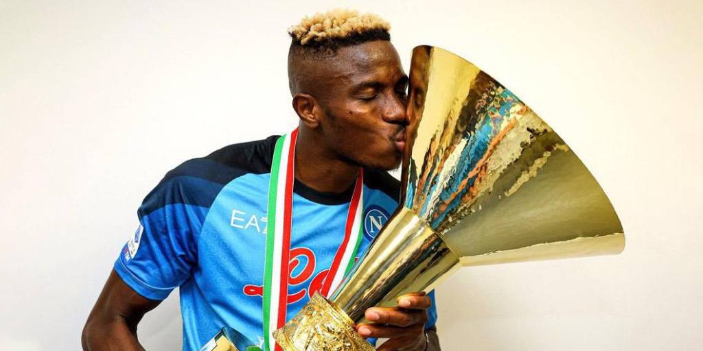 El nigeriano Victor Osimhen es elegido mejor jugador africano del año