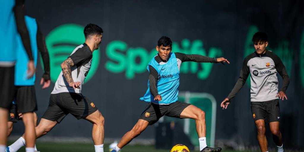 Jaume Cuéllar entrenó con el primer equipo del Barcelona Xavi pidió