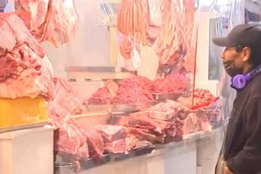La venta de carne de res en mercados de La Paz es normal La venta de carne de res en mercados de La Paz es normal
