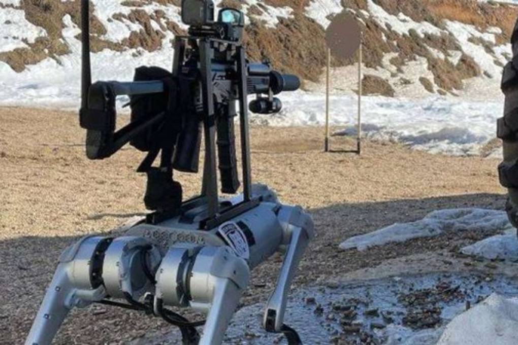 Videos de 'Perros robots' que portan armas causan controversia en Internet Videos de 'Perros robots' que portan armas causan controversia en Internet