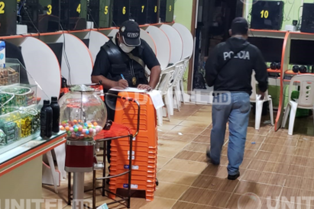 Antisociales atracan un punto internet en la zona de la Virgen de Lujan Antisociales atracan un punto internet en la zona de la Virgen de Lujan
