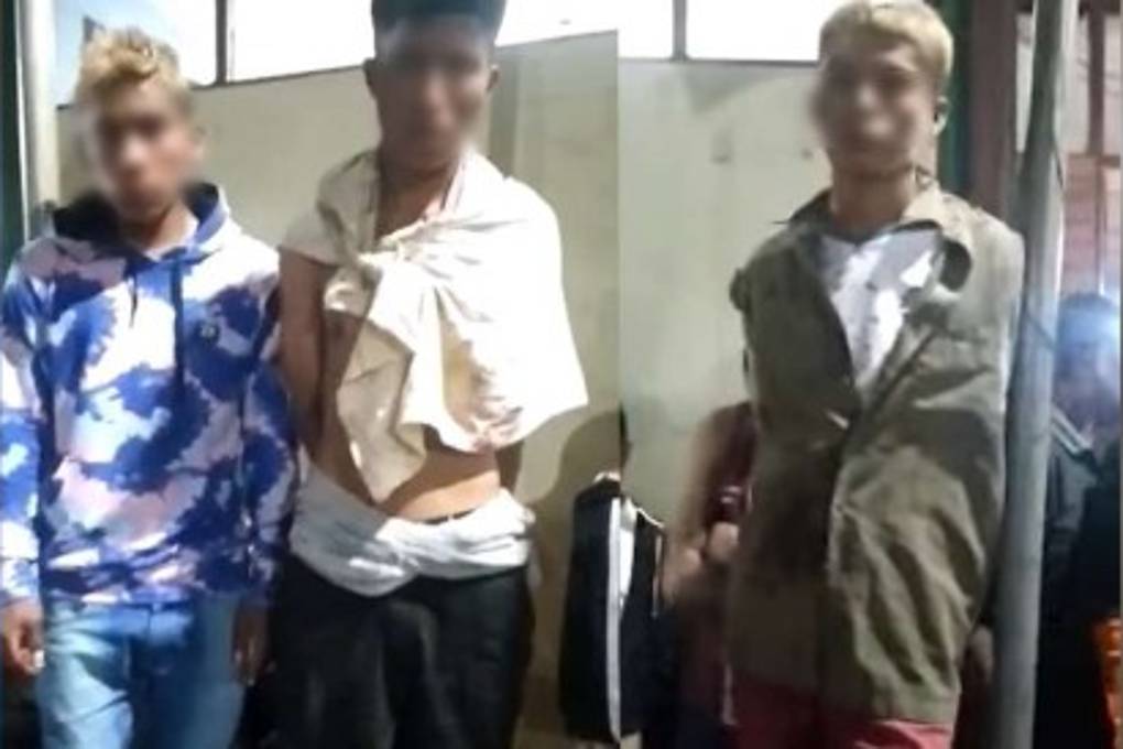 Encuentran sin vida a joven de 18 años, creen que fue violada y lanzada a un precipicio Encuentran sin vida a joven de 18 años, creen que fue violada y lanzada a un precipicio