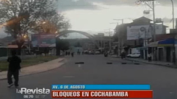 Paro cívico en Cochabamba se acata con puntos de bloqueo por el Código