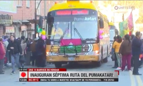 Alcaldía inauguró la nueva ruta de los buses Pumakatari en La Paz