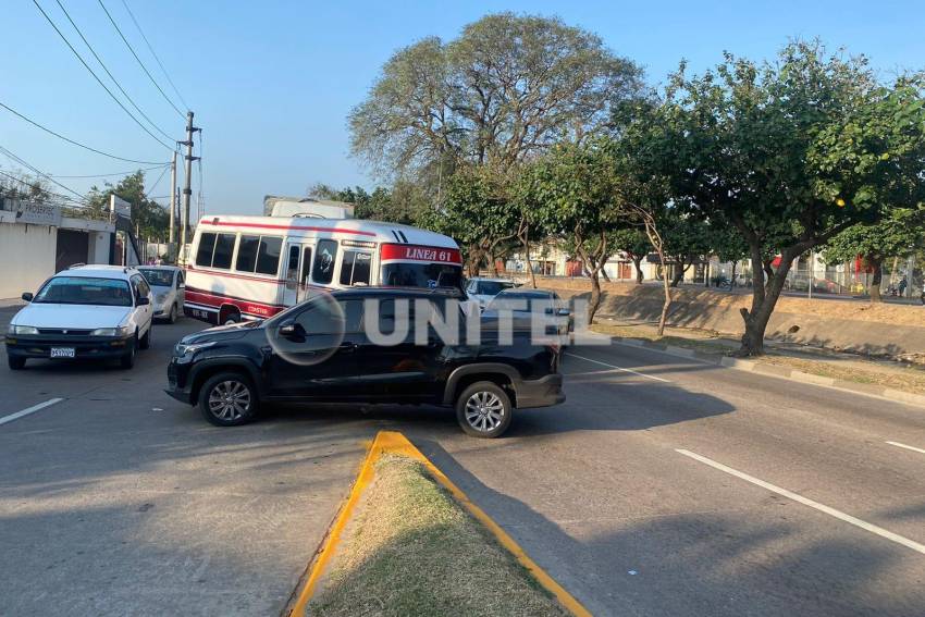 Santa Cruz Micreros Bloquean Dos Puntos Del Cuarto Anillo Para Exigir