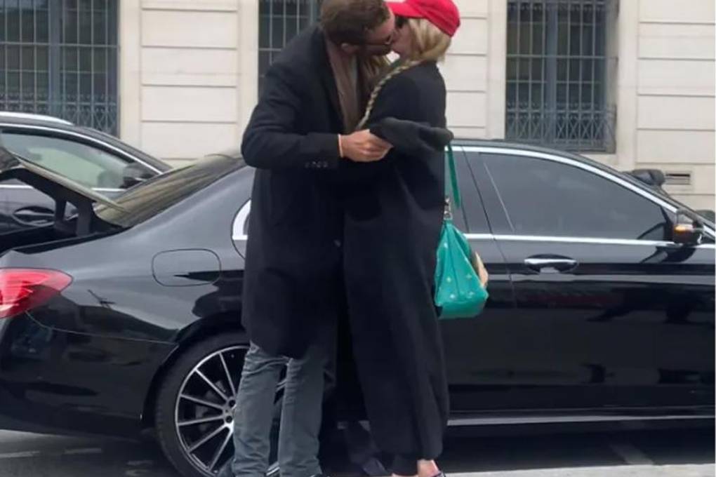 Sophie Turner y Peregrine Pearson fueron captados besándose