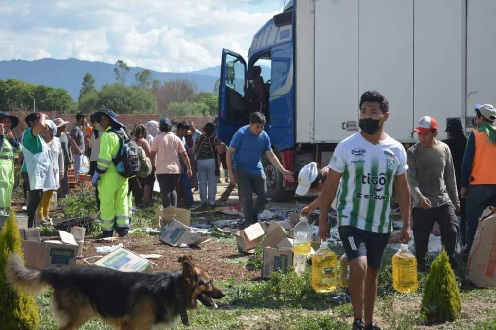 Vecinos saquearon el camión 