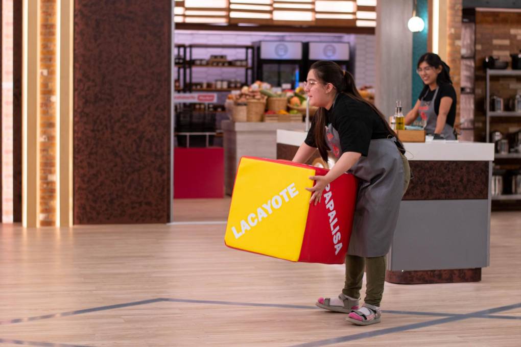 Los participantes lanzaron un dado para conocer el ingrediente de la noche