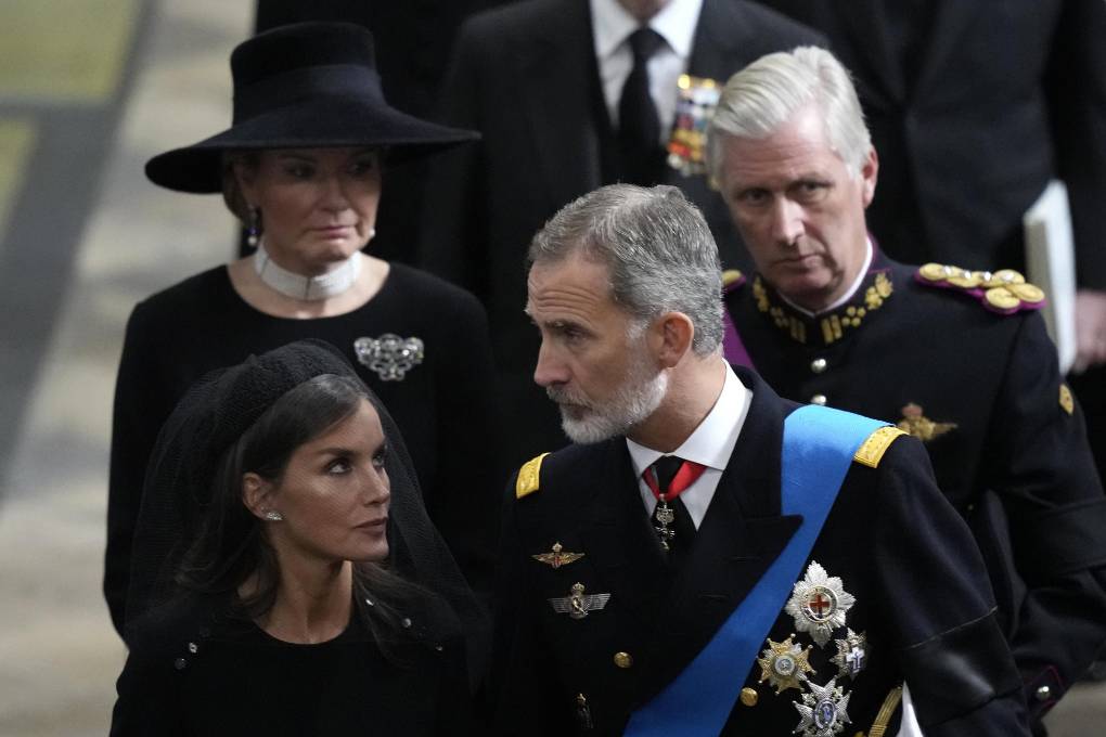 Los reyes de España en el funeral de Isabel