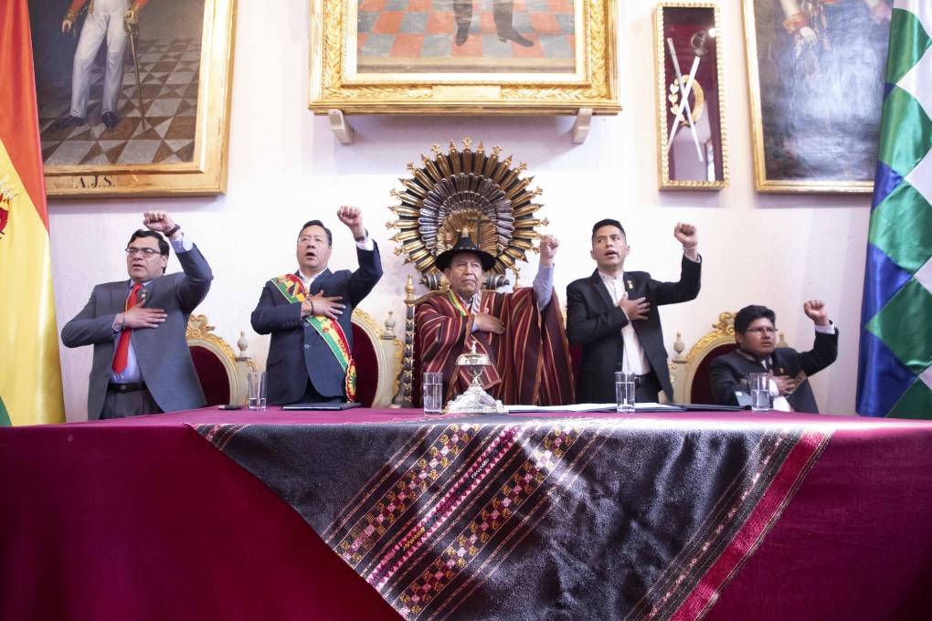 Las máximas autoridades del Estado ocuparon la testera en la Casa de la Libertad