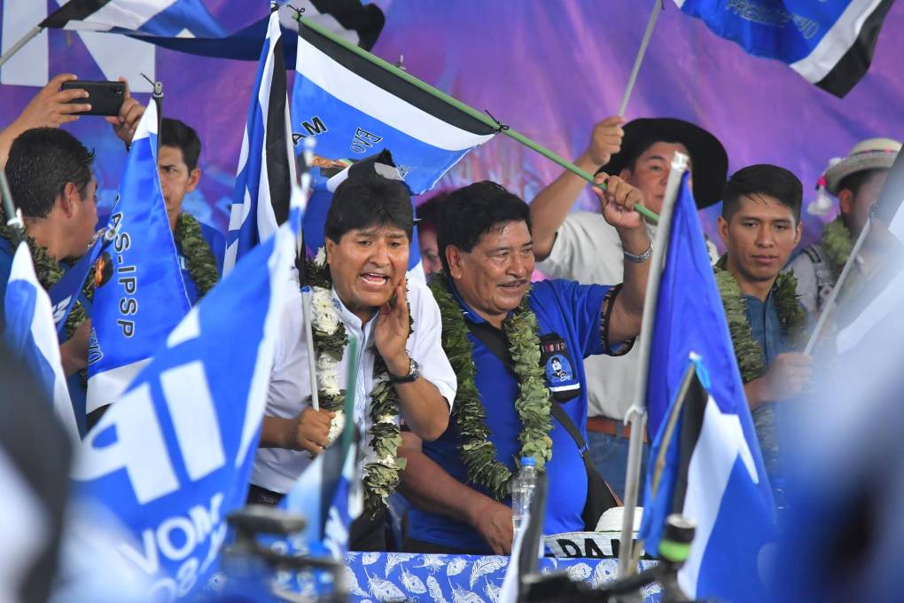 Evo fue proclamado como candidato presidencial del partido azul en el congreso que fue anulado