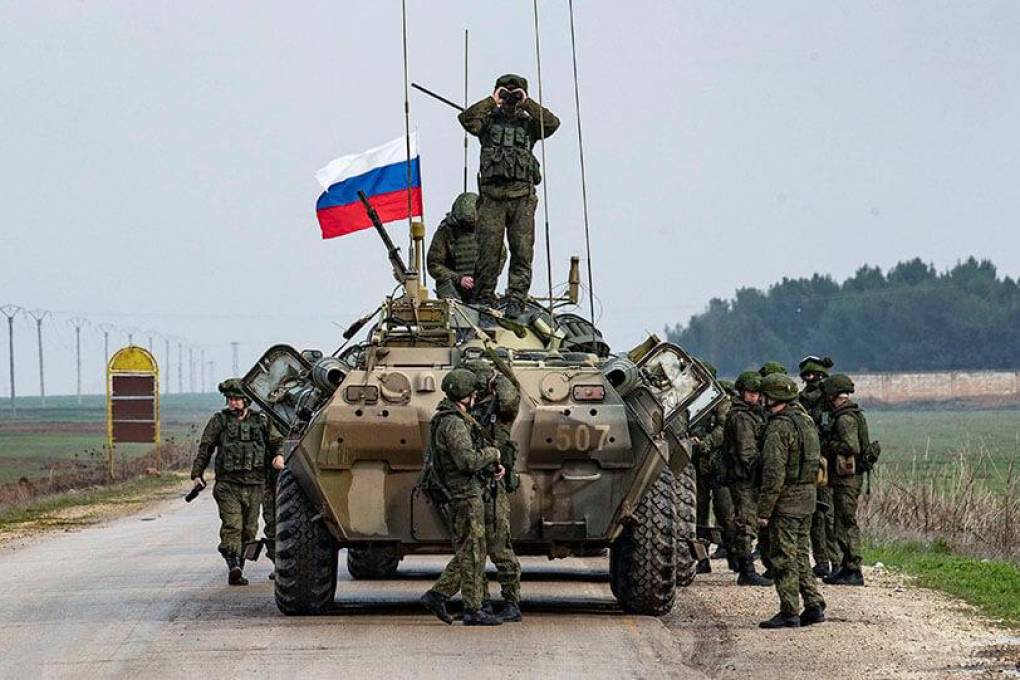 55 militares regresan a Rusia tras intercambio con Ucrania