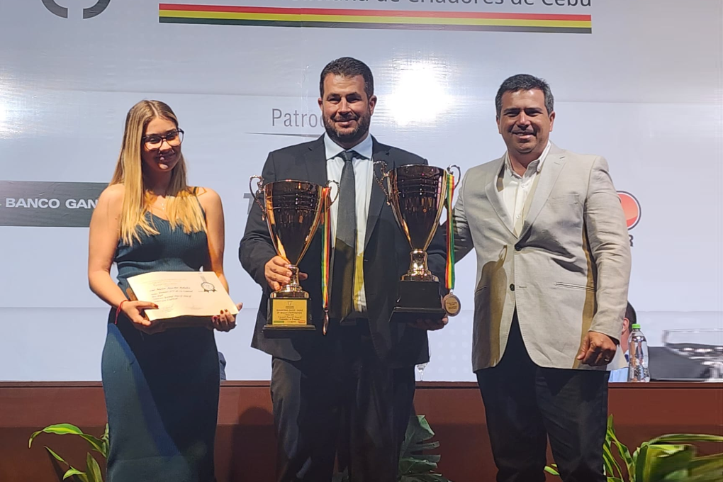 Yamil Nacif (centro) es de los productores más relevantes de la raza Gyr Lechero