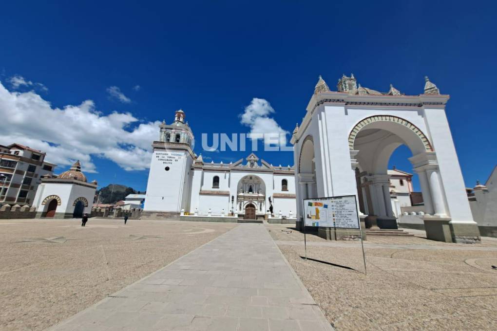 Iglesia de Copacabana 