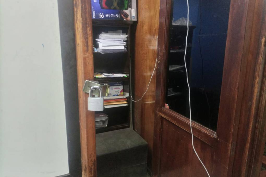 La puerta fue violentada