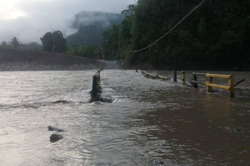 Puente de Cangallí, en el municipio de Tipuani