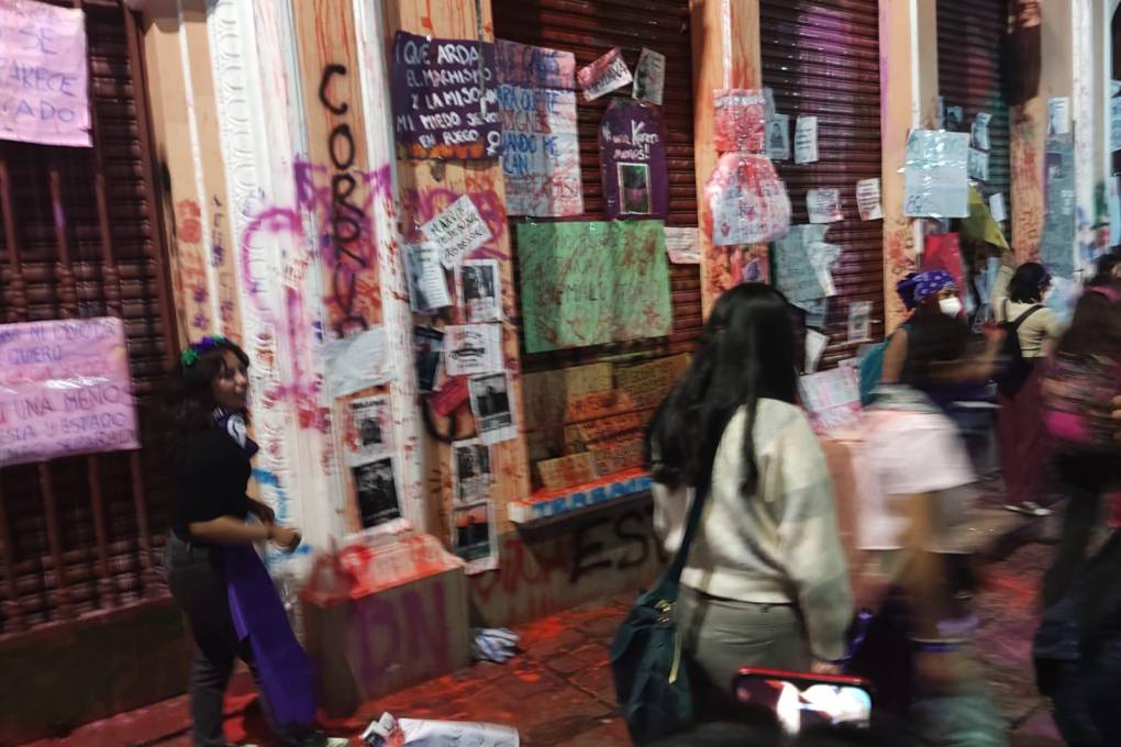 Ataque de activistas en La Paz