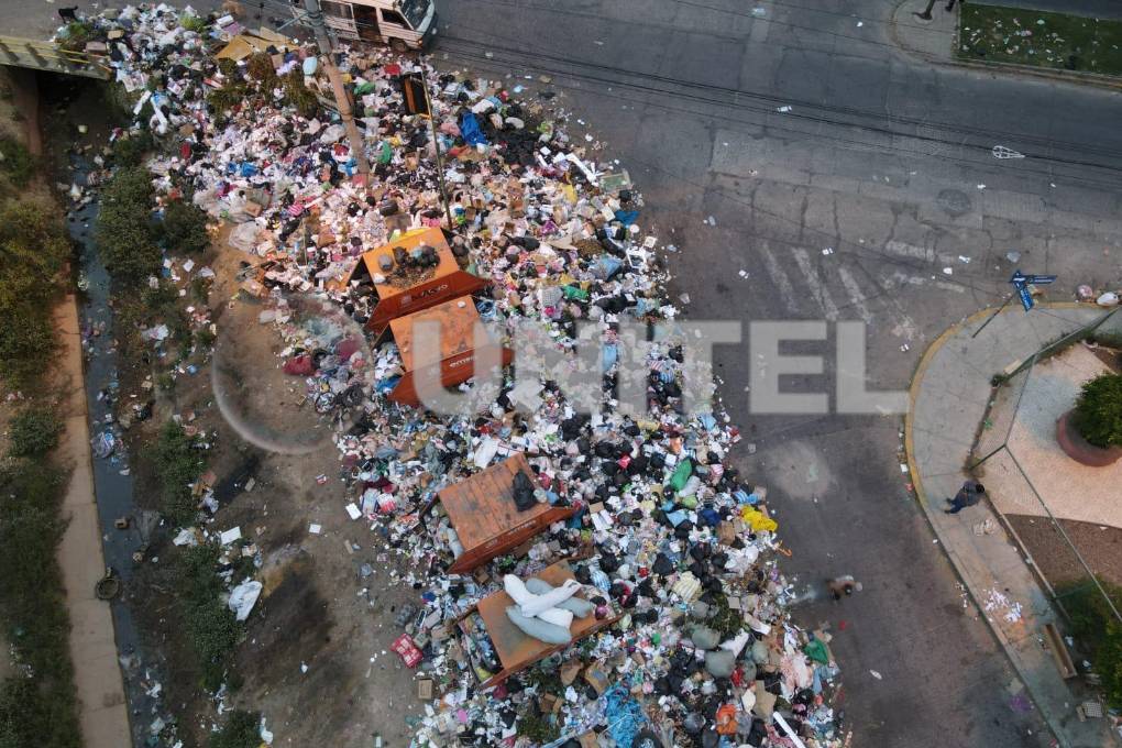 Los contenedores están rebasados 