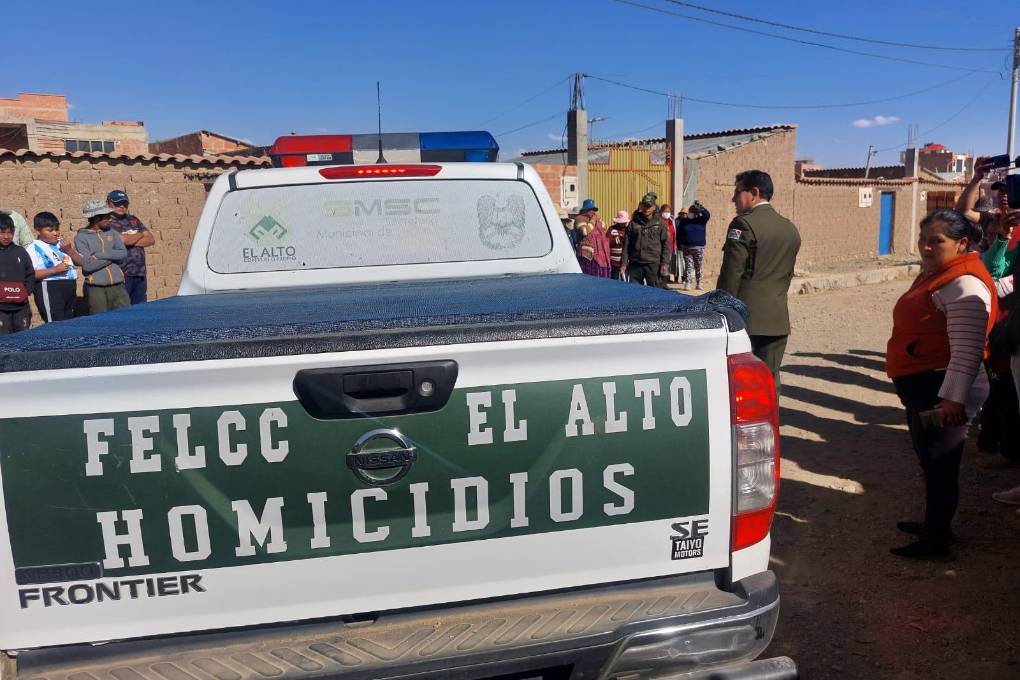 Los cuerpos fueron llevados a la morgue de La Paz 