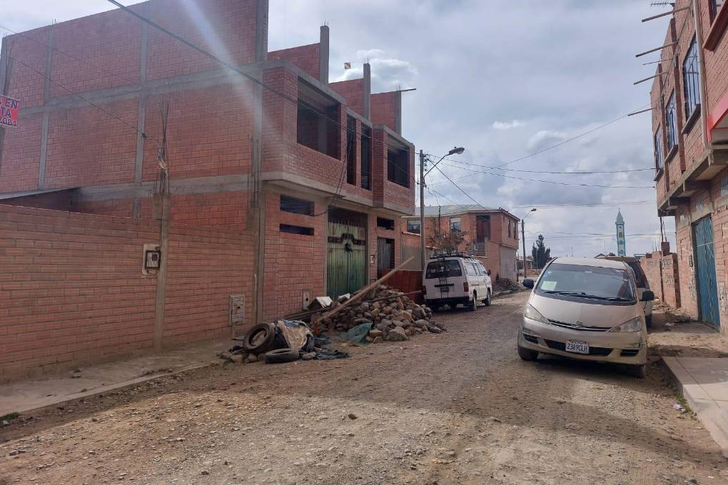Albañil muere tras caer de un segundo piso de una construcción en El Alto