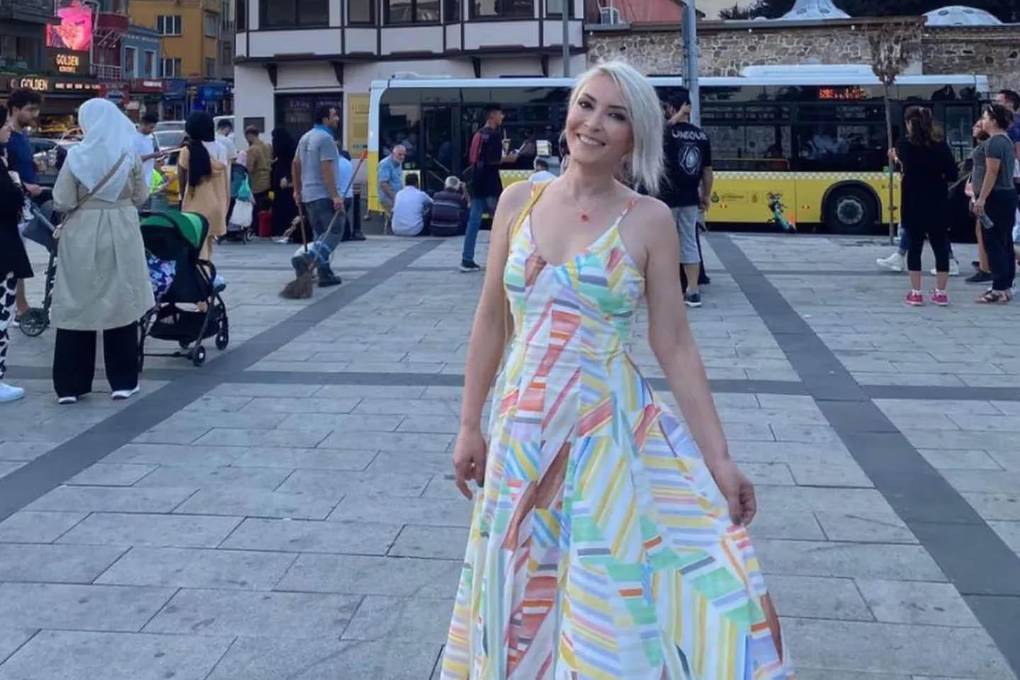 Yesim Demir sobrevivió por unos minutos a la caída