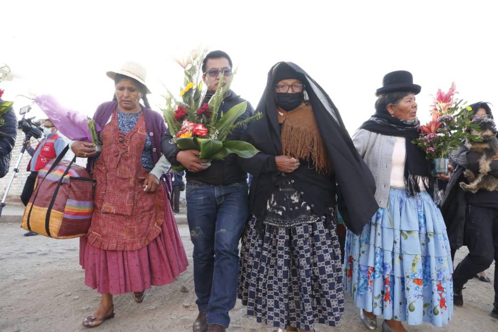 Familiares de Rosa la despiden