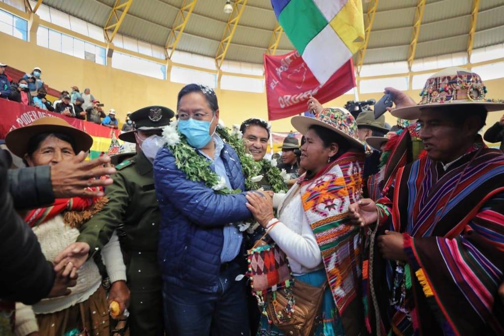 Arce llamó a la unidad a los campesinos de Oruro