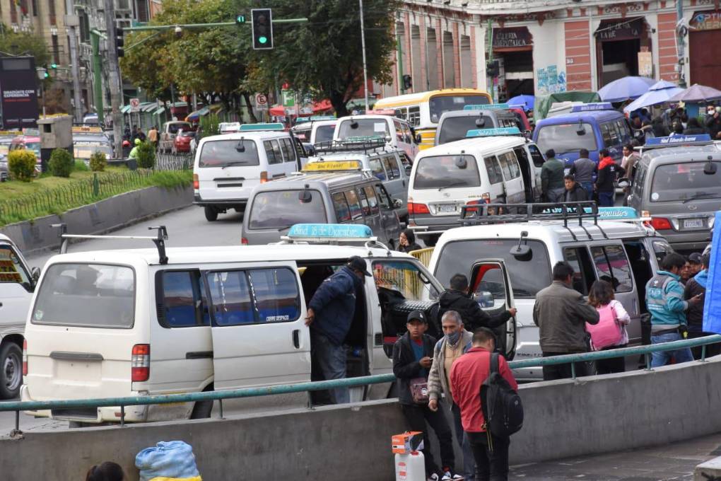 El transporte “interciudad” llega hasta el centro de La Paz.