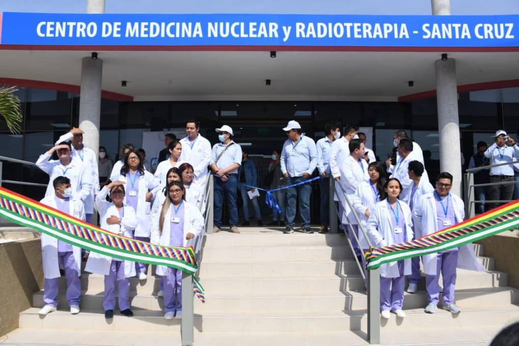 Inauguran Centro de Medicina Nuclear para atender pacientes con cáncer en Santa Cruz