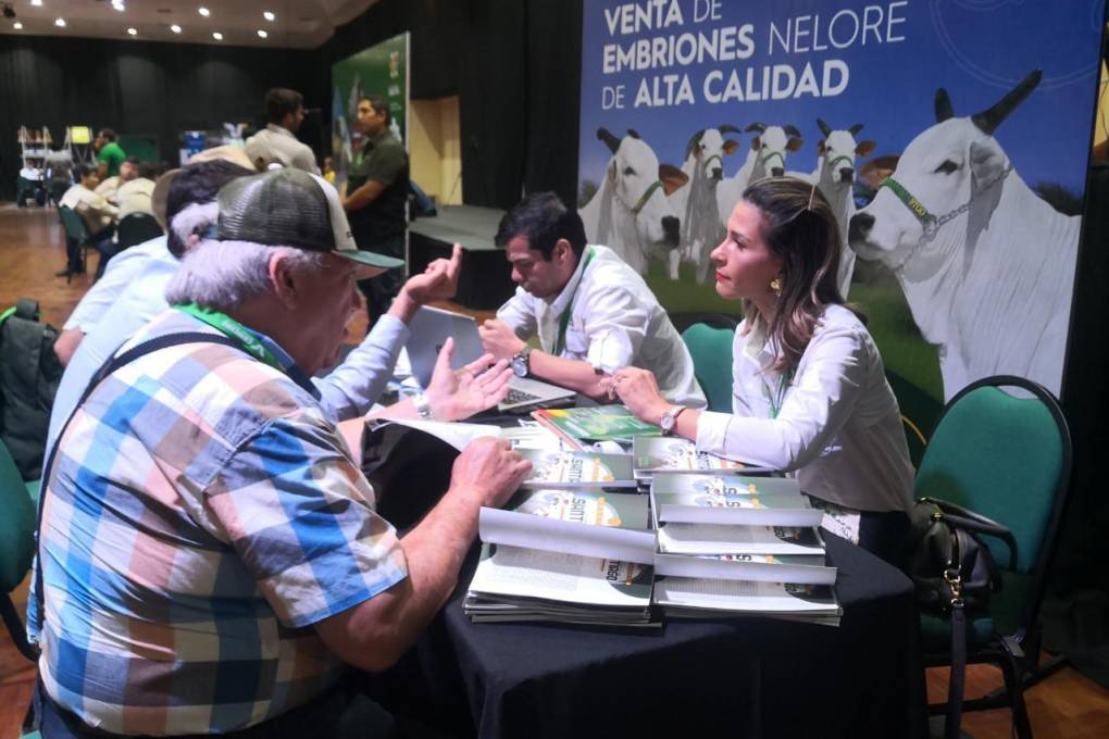 Concluye la rueda de negocios del sector pecuario y la genética bovina boliviana mira hacia Centroamérica