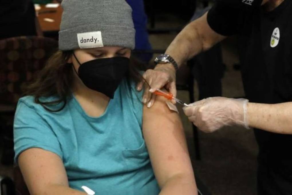 Más de 150 trabajadores de un hospital se quedan sin trabajo tras negarse a ser vacunados
