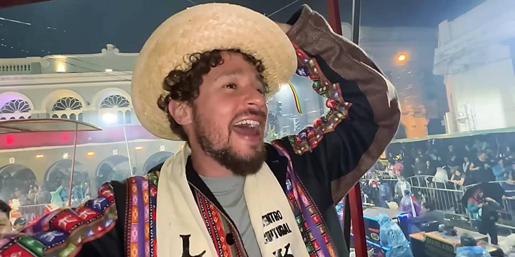 Luisito Comunica en su paso por Bolivia en el Carnaval de Oruro