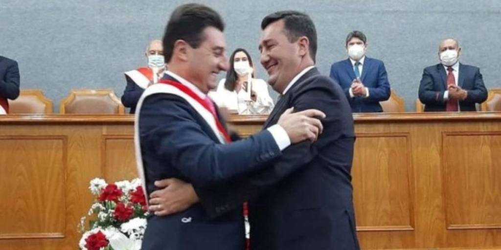 Johnny Torres fue posesionado como el nuevo alcalde de Tarija