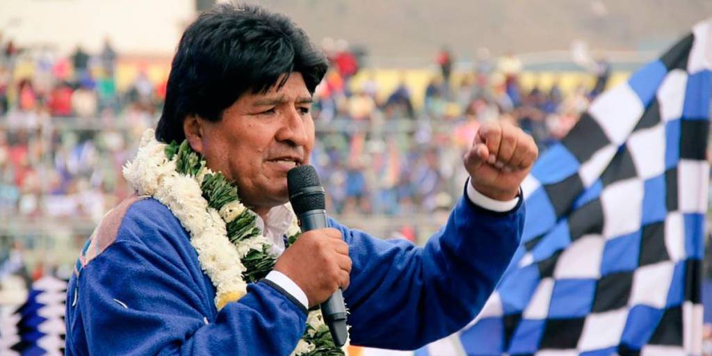 Evo Morales en uno de sus congresos del MAS