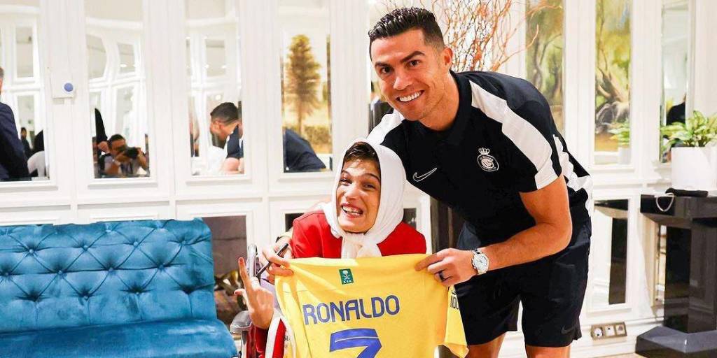 Cristiano Ronaldo y la pintora iraní Fátima Hamami