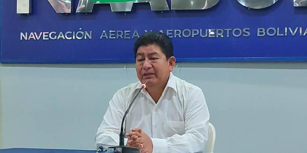 El ministro de Obras Públicas, Servicios y Vivienda de Bolivia, Édgar Montaño,