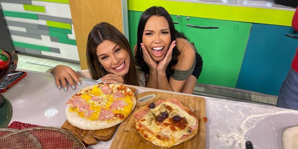 Mini reto en La Batidora, Moira y Kerley prepararon pizza en tiempo récord