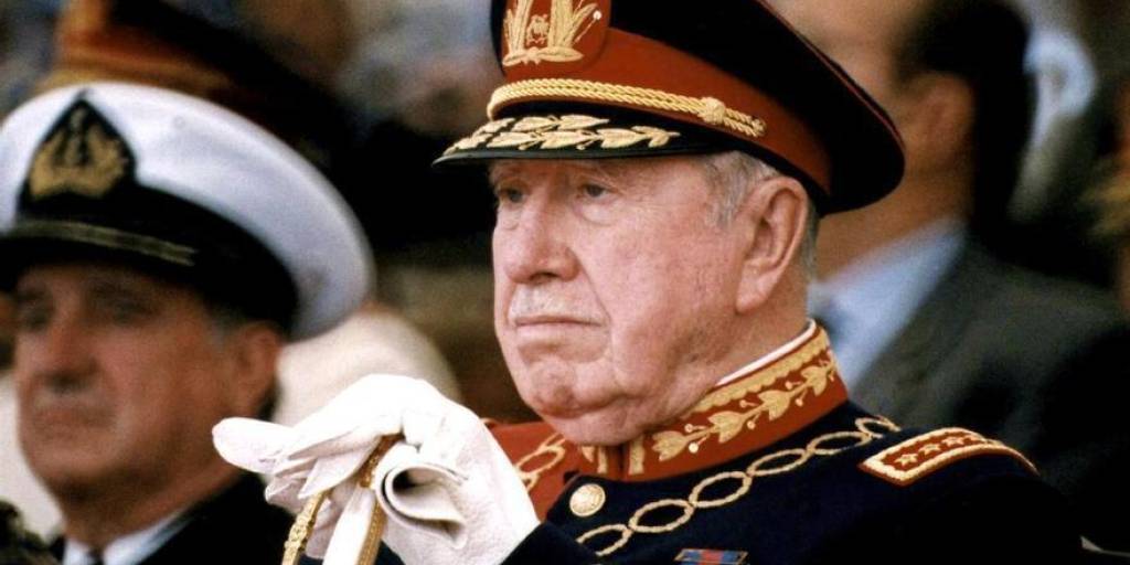 La denuncia fue interpuesta por el hijo menor del exgeneral Pinochet (foto) tras un inventario