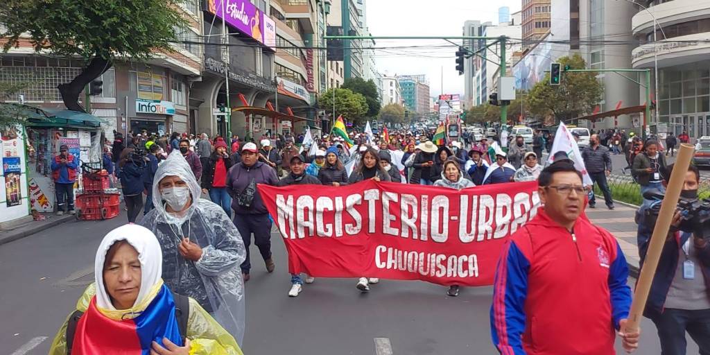 Una marcha de los maestros urbanos en La Paz