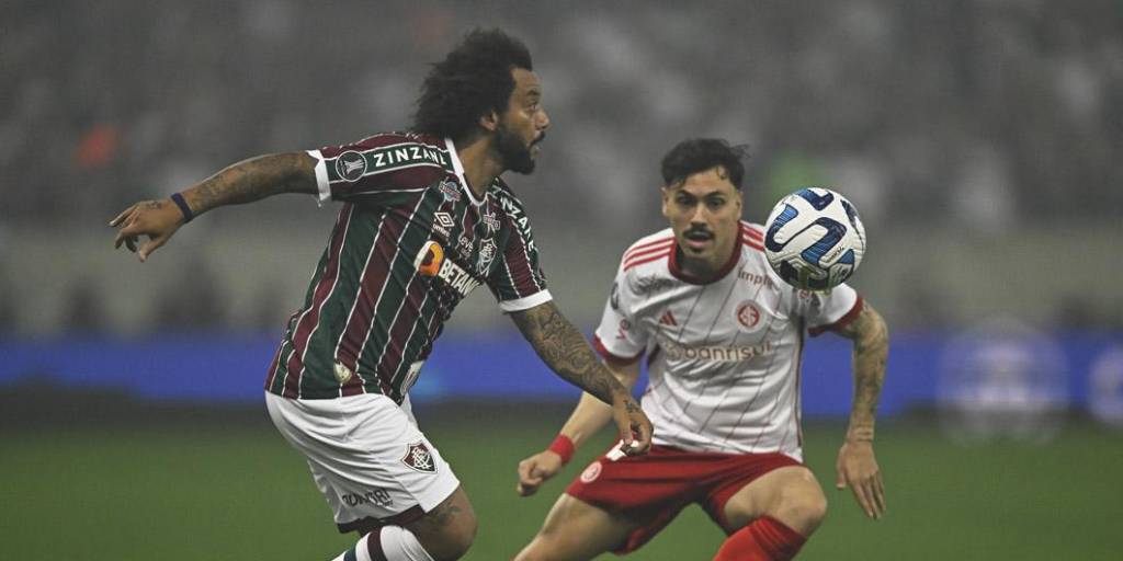 Marcelo no pudo marcar la diferencia a favor del Fluminense por el costado izquierdo.