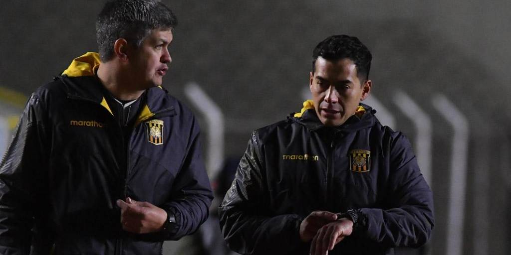 Cabanillas dirigió al Tigre en la victoria por goleada ante Real Santa Cruz.