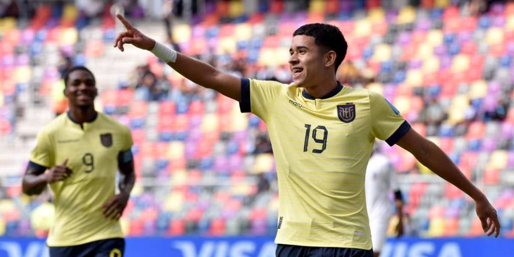 Kendry Páez, la joya del fútbol ecuatoriano, anotó el primer tanto del compromiso para la goleada ante Fiyi.