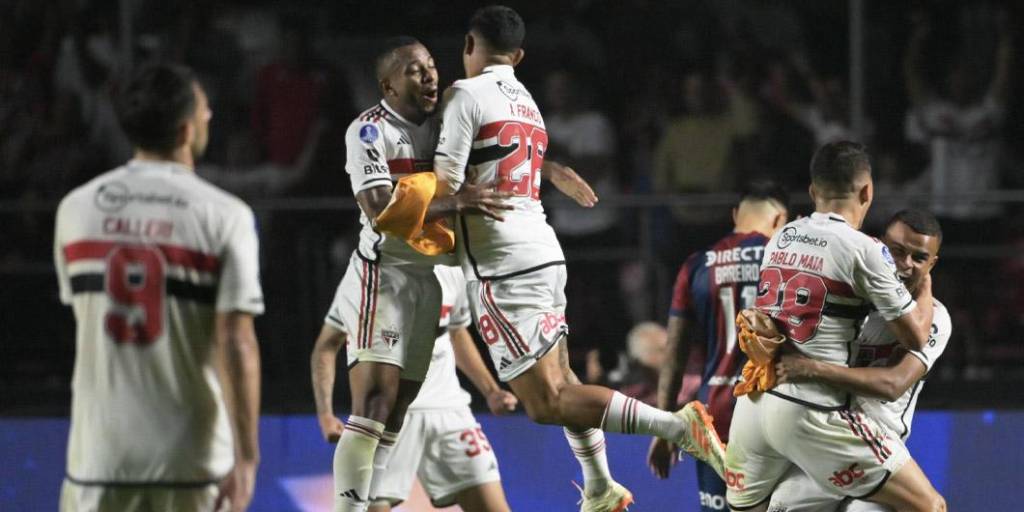 El ‘Tricolor’ dio vuelta la serie ante San Lorenzo y se metió a los cuartos de final de la Copa Sudamericana.