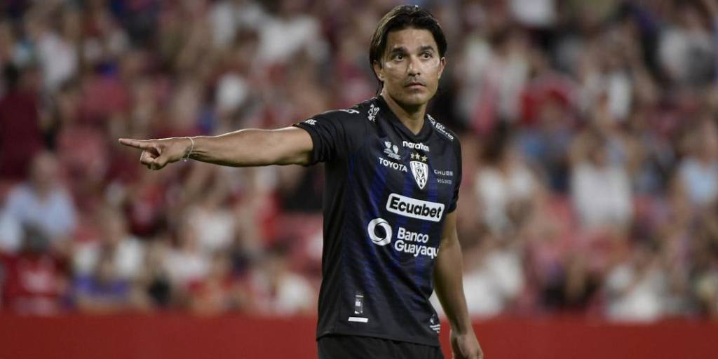 El delantero boliviano tiene contrato con el ‘Matagigantes’ de Ecuador por dos temporadas.