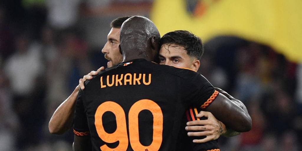 Lukaku anotó el segundo gol de la Roma tras pase del argentino Dybala.