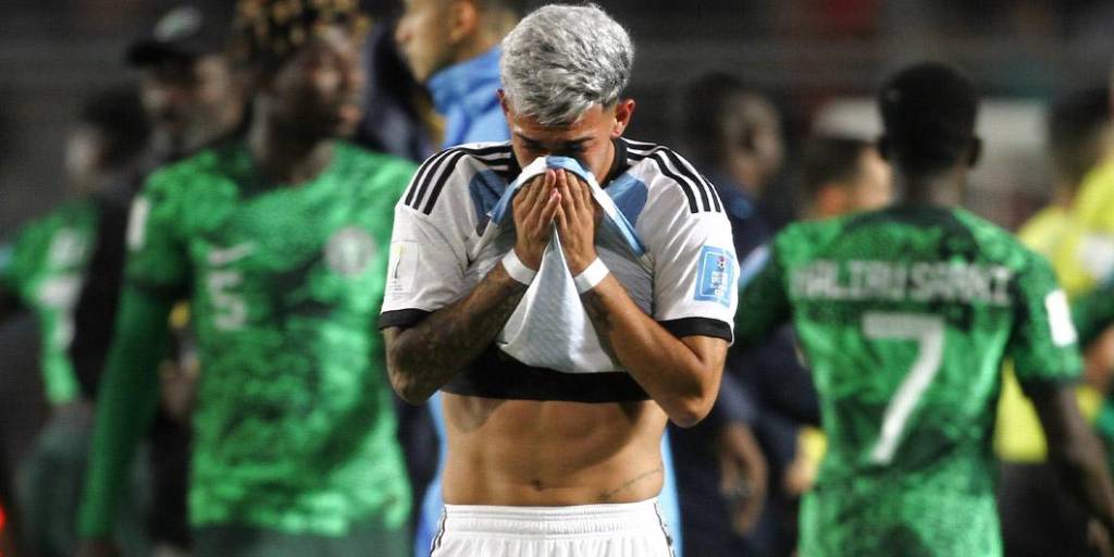 El equipo argentino terminó eliminado tras caer por 2-0 ante Nigeria en el estadio Bicentenario de San Juan.