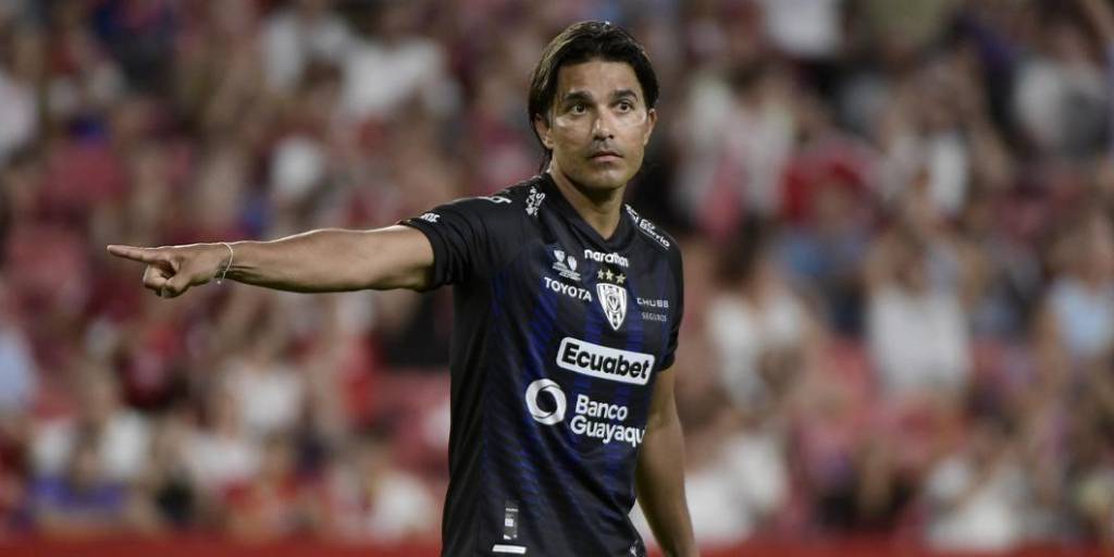 El delantero de la selección nacional no pudo aprovechar su tiro penal en Independiente del Valle.